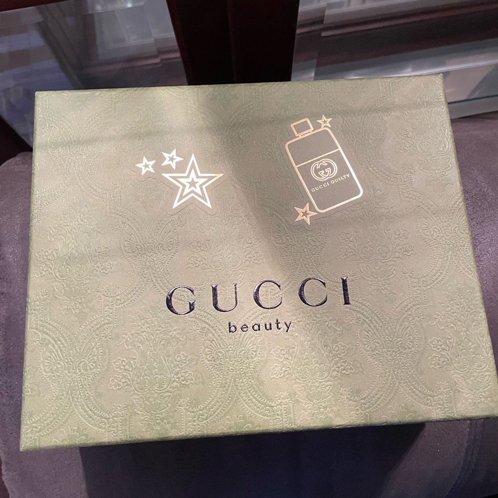 Gucci boxes - Picture 2 of 3